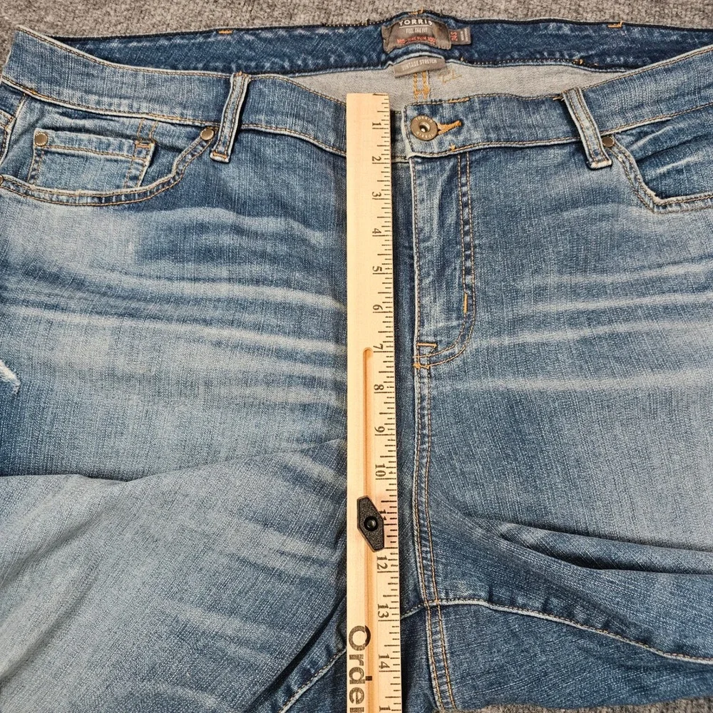 Torrid Mid Rise Slim Boot Jeans Womens Size 24S Vintage Stretch Distressed Blue